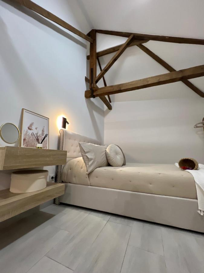 Suites Chic Cozy Herencia ภายนอก รูปภาพ