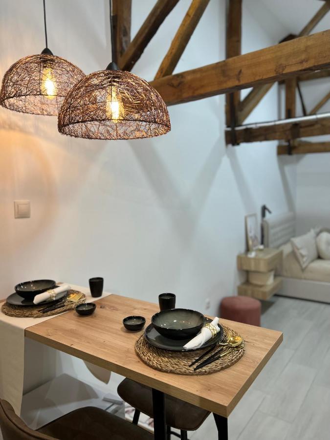 Suites Chic Cozy Herencia ภายนอก รูปภาพ