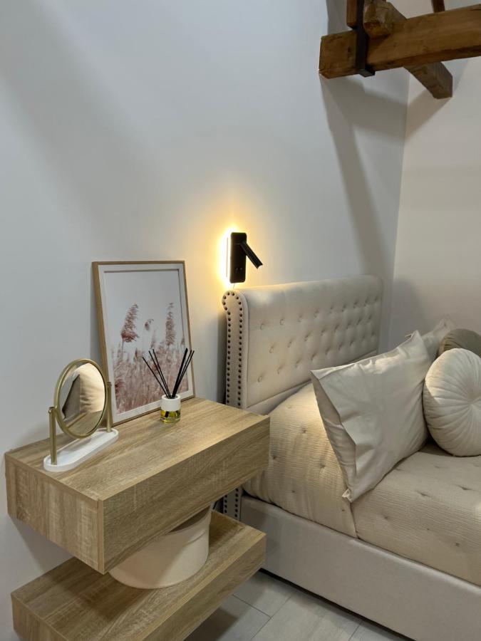 Suites Chic Cozy Herencia ภายนอก รูปภาพ